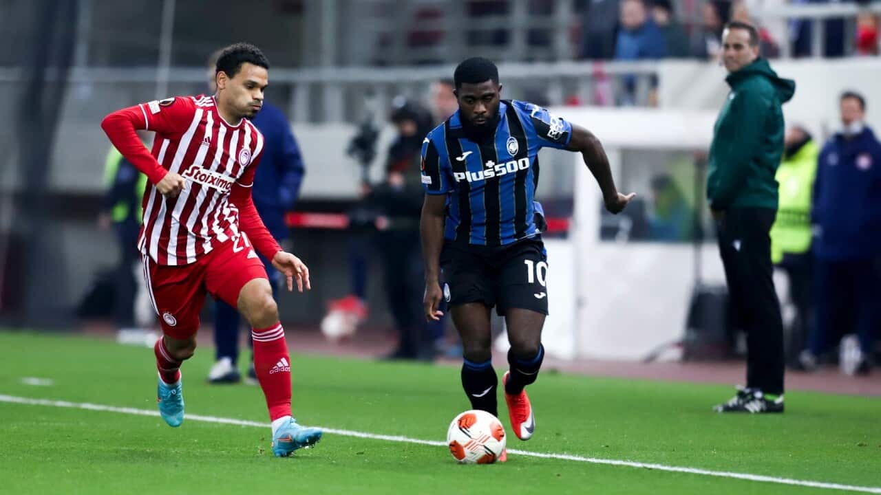 Atalanta's Jeremie Boga (R) in action during the UEFA Europa League play-off second leg soccer match Olympiacos vs Atalanta held at G. Karaiskakis Stadium in Piraeus, Greece, 24 February 2022.