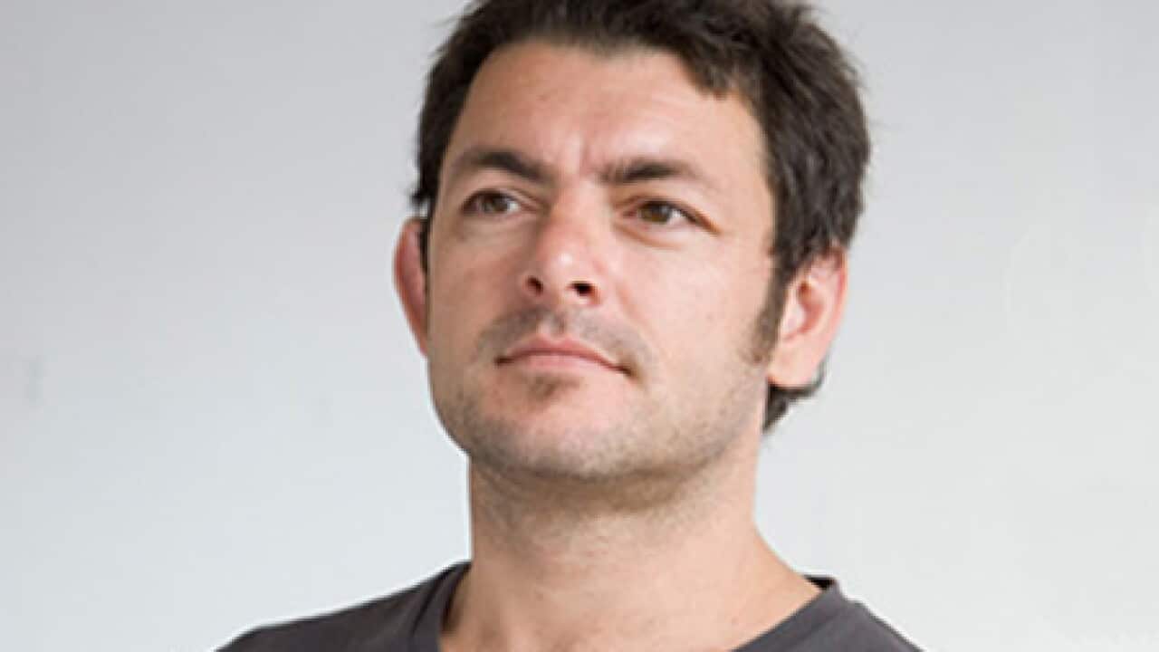 dave_gravina_100503_B_26705084