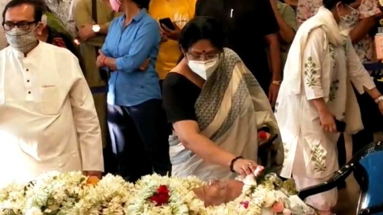 Legendary Soumitra Chattopadhyay passes away