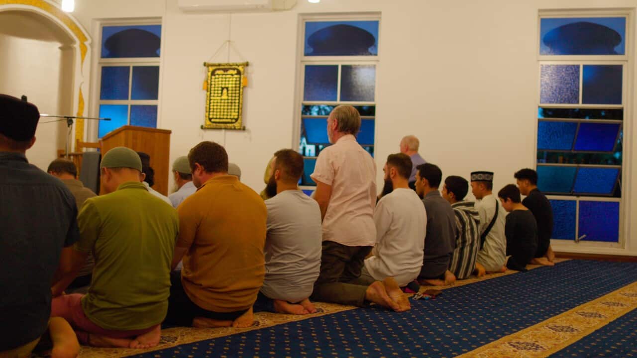 Namaz in mosque.jpg