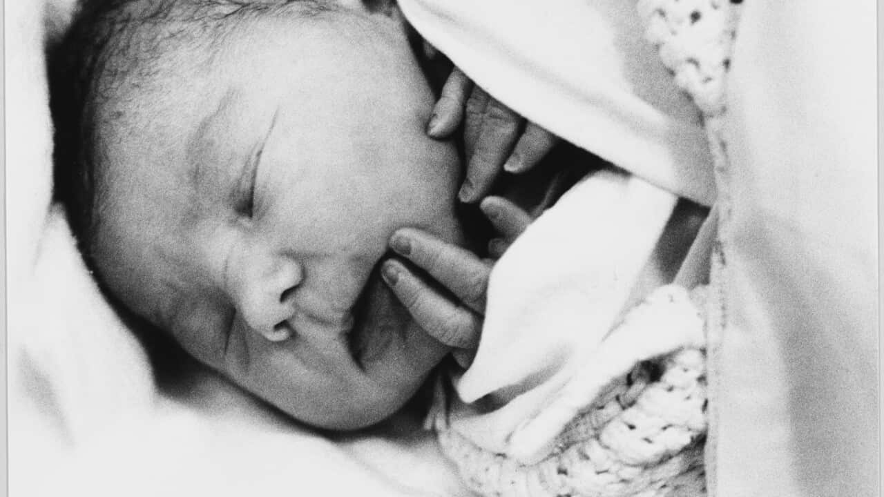 baby_swaddle_aap_131029.jpg