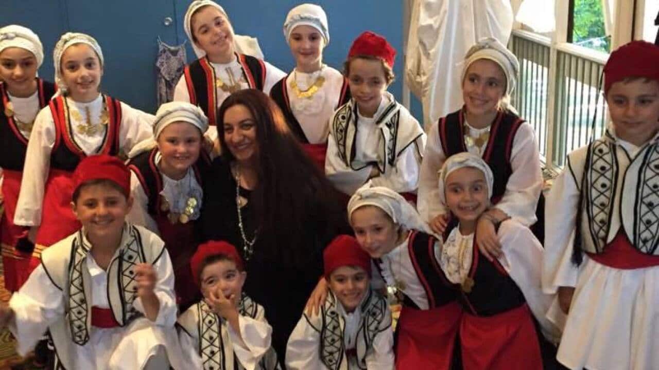 Βεντούρη Σοφία με μαθητές της.jpg