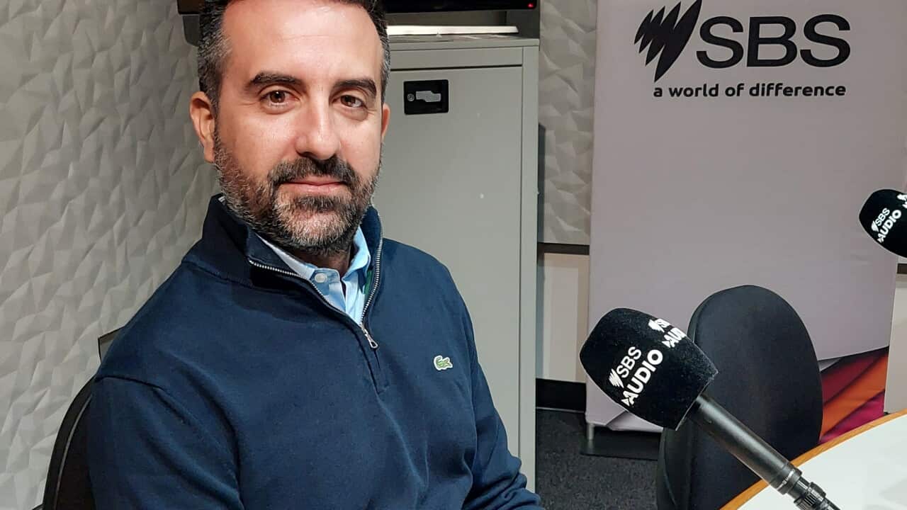 Ιωαννίδης Νικόλας SBS στούντιο κεντρική.jpg