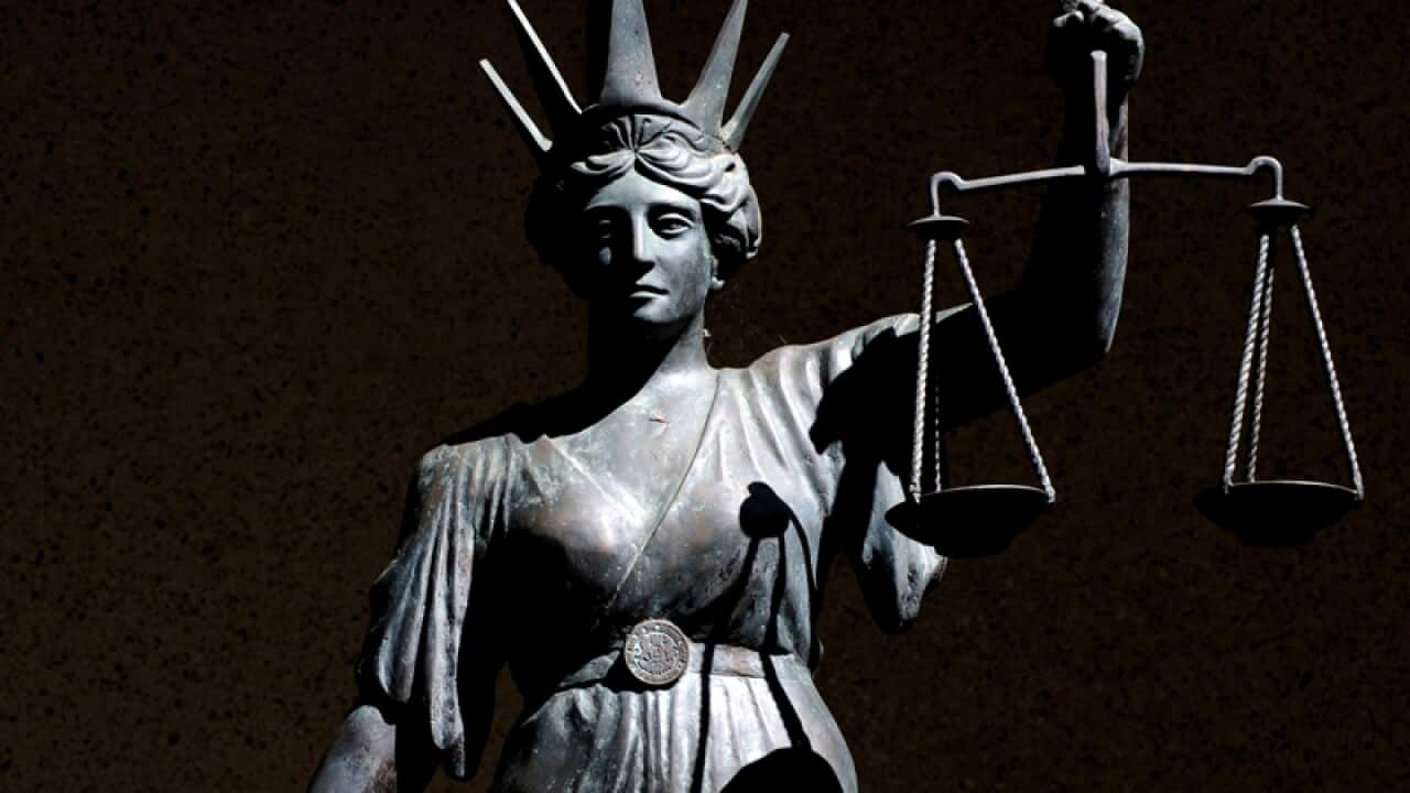 The statue of justice.