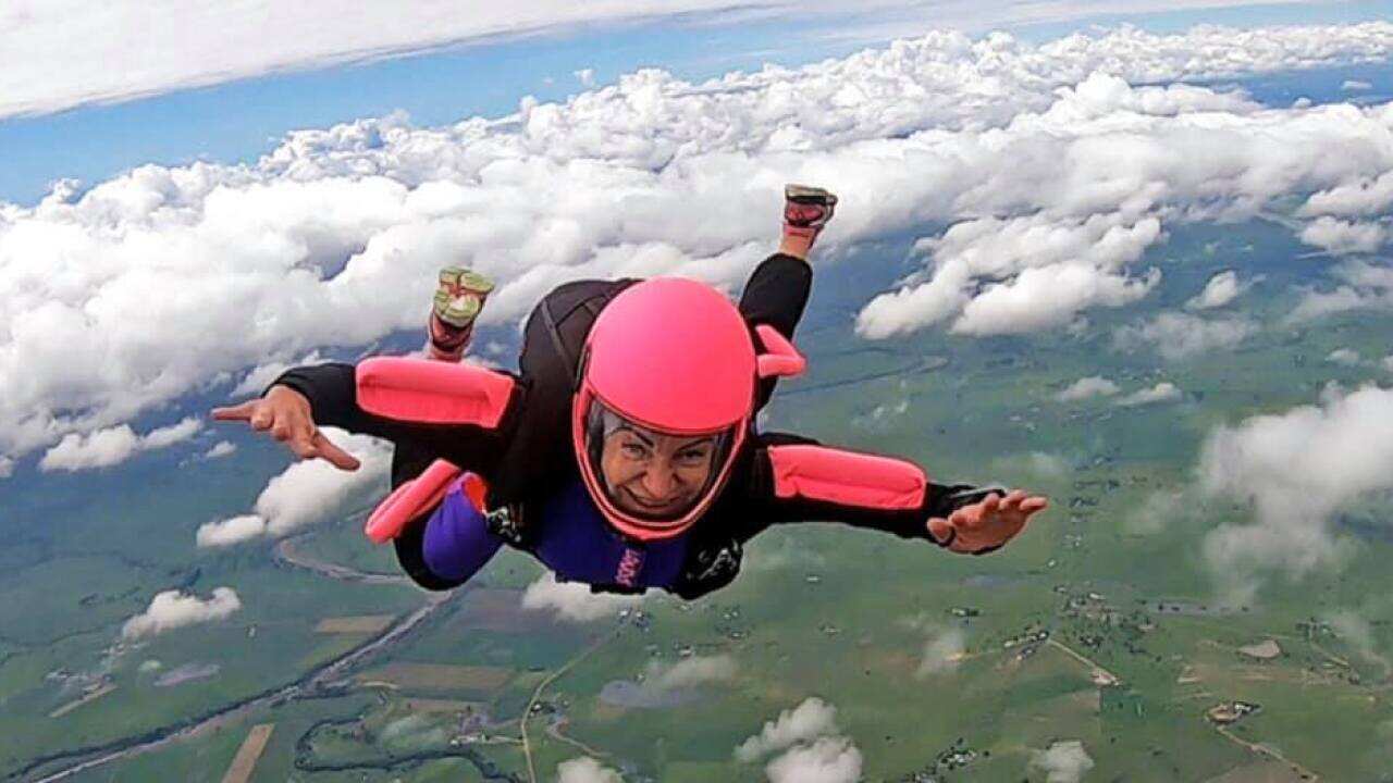 Kristina Truesdale, skydiving