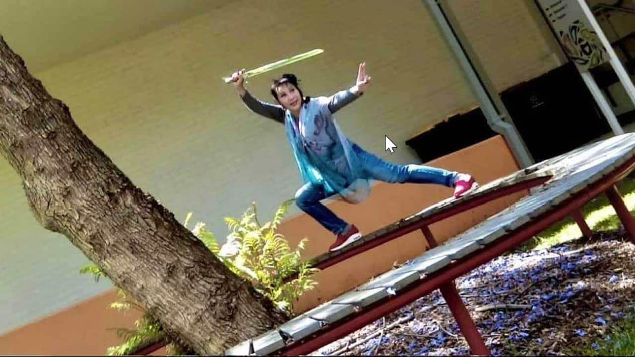 Đăng Lan múa kiếm.png