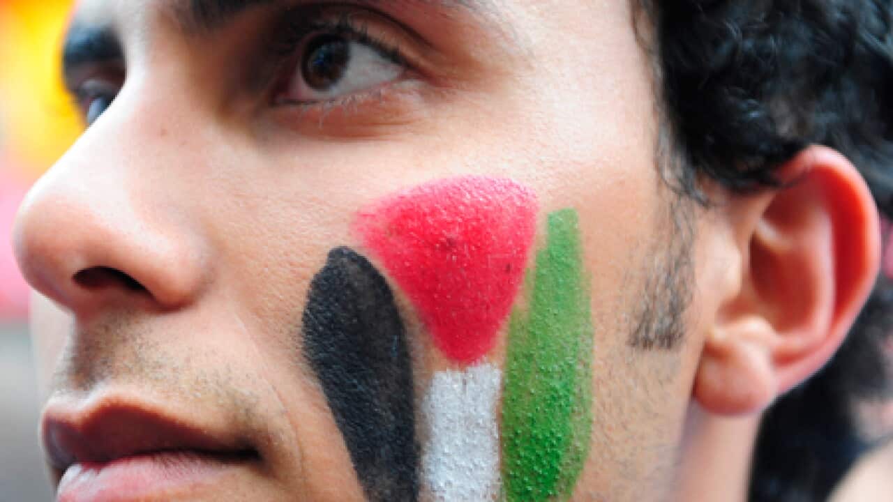 israel_protest_spain_flag_100601_B_ap_251452035