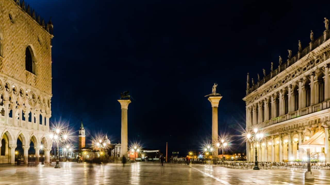 Il Carnevale di Venezia è sospeso a pochi giorni dal martedì grasso.