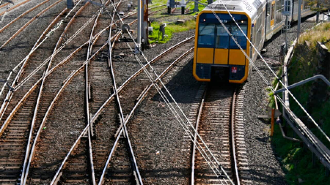 rail_sydney_cityrail_100812_B_aap_1337878035