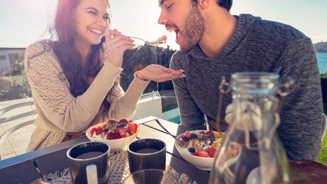 Plain, Greek, low-fat? How to choose a healthy yoghurt