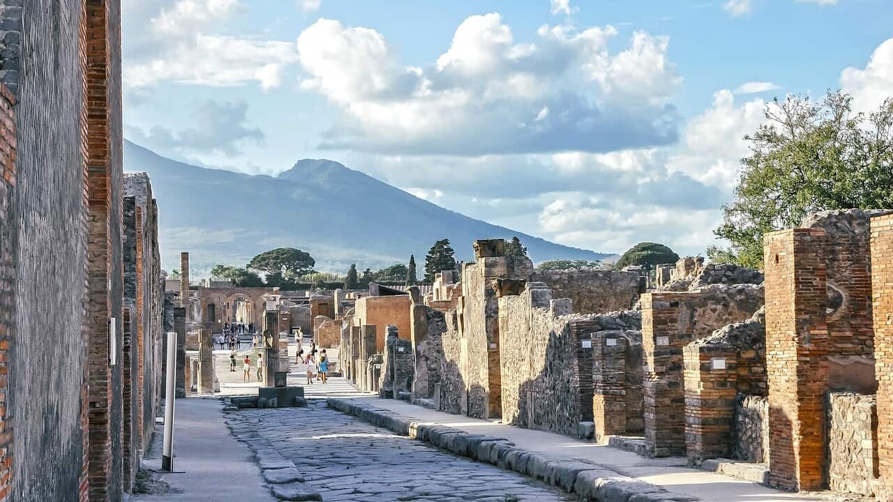 pompeii-4053847_1280.jpg