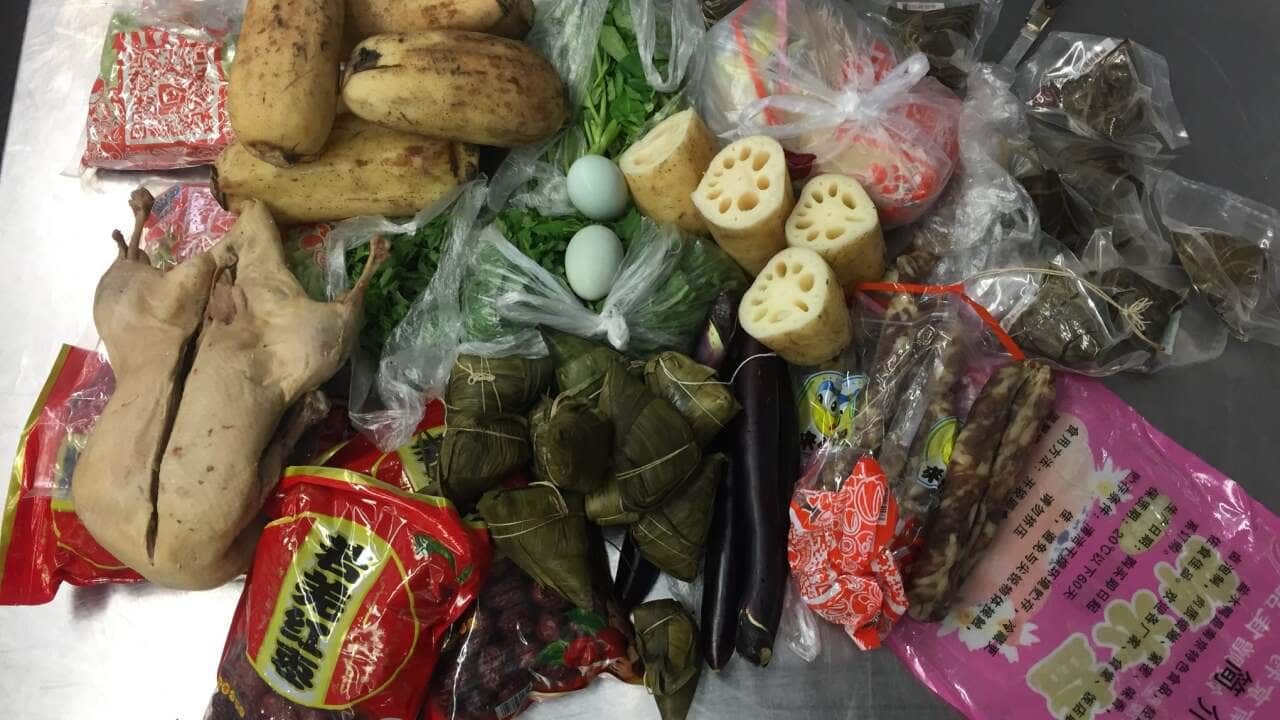 Two Chinese passengers failed to declare meat products