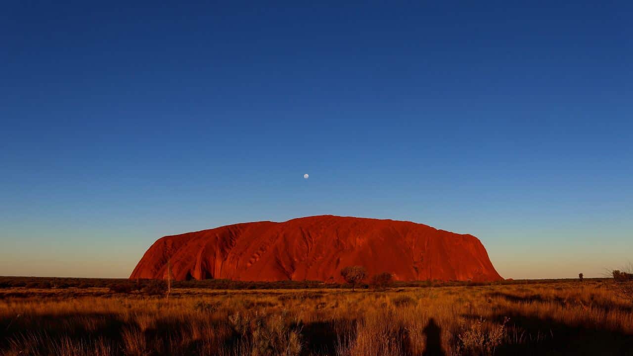 Uluru-Unsplash-jason-ham.jpg