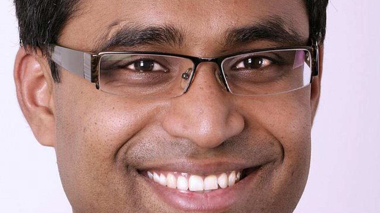 Dr Dhananjayan Sriskandarajah B_18013800