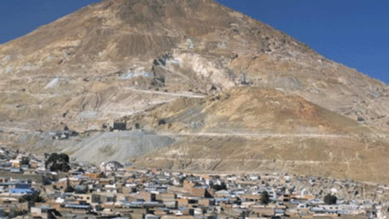 Bolivia_Potosi_SilverMine_120702_b_getty_676655600
