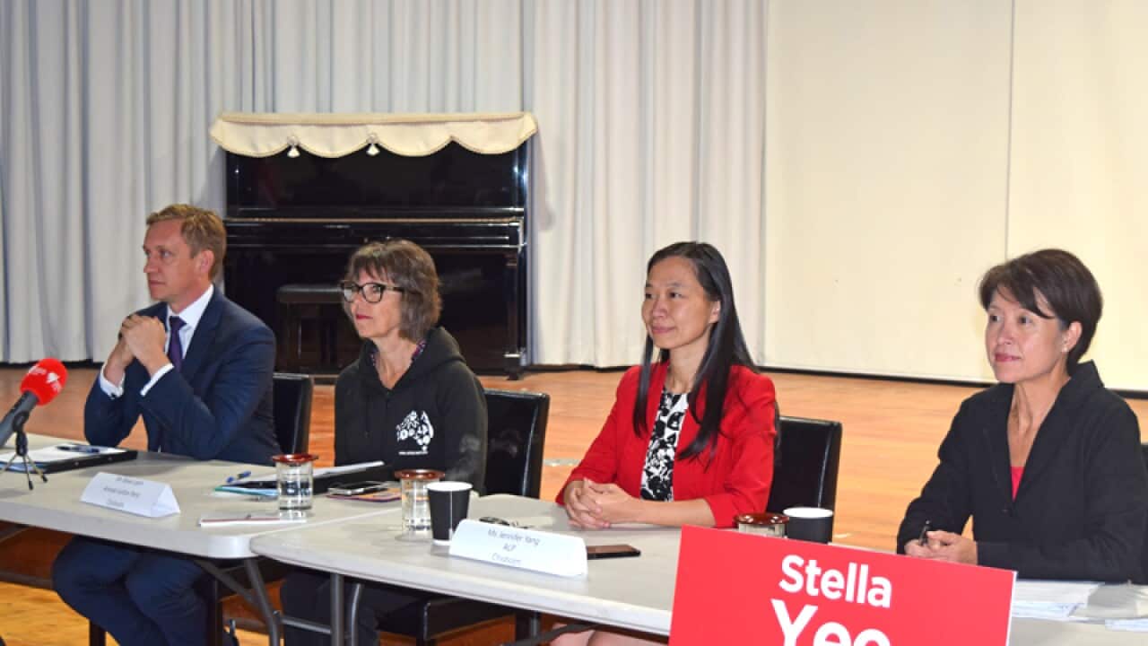 A MP and candidates take questions from Korean-Australian voters in a community forums