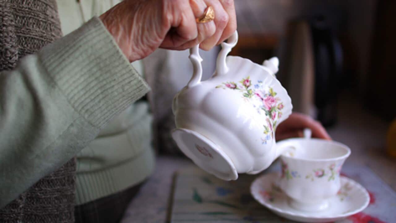elderly_drinking_tea_100618_B_getty_1490420086
