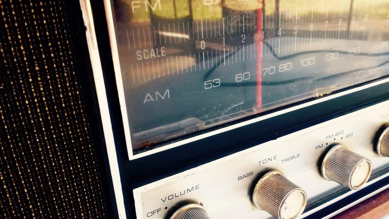 radio-gf51a34db6_1920.jpg