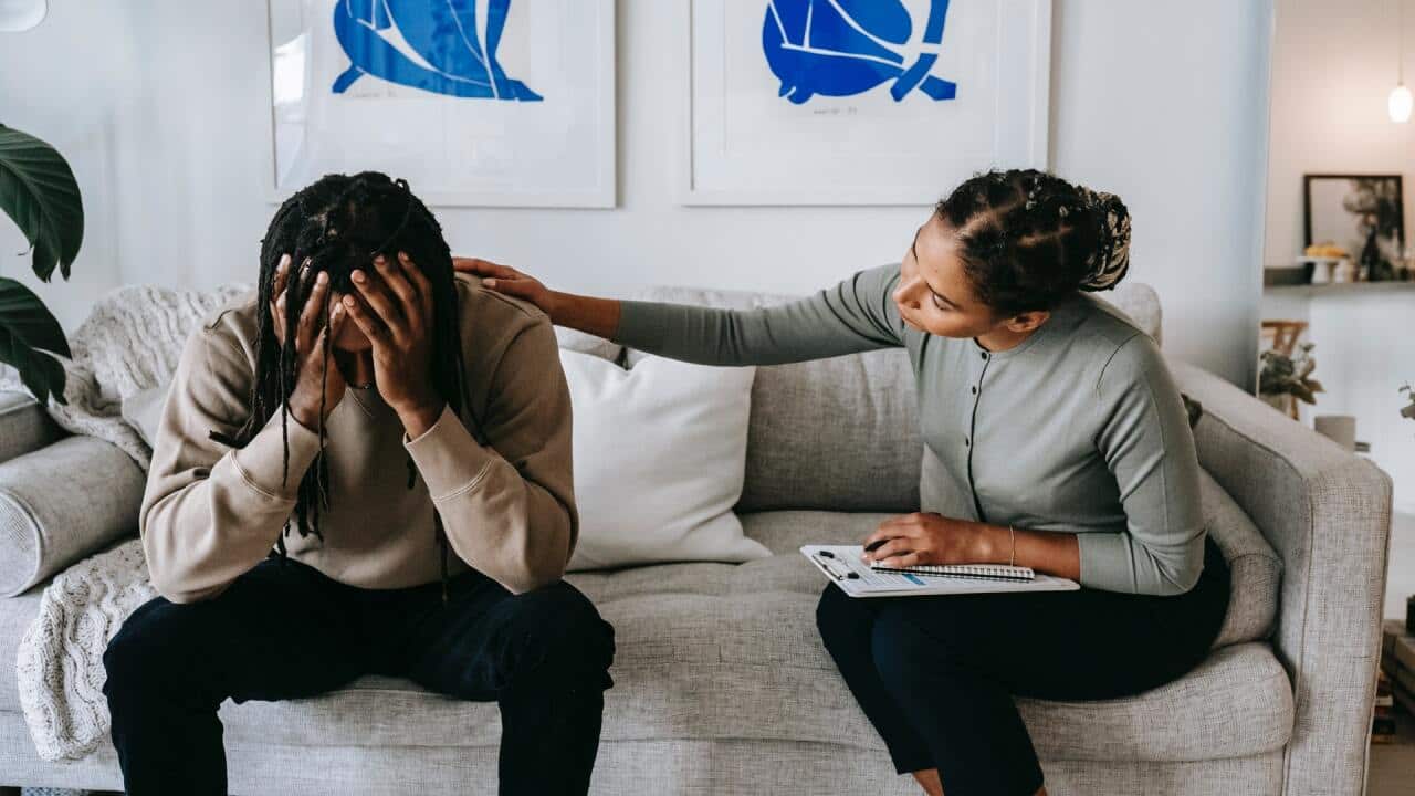 SBS Sinhala Vinivida on the mental stress Sri Lankan Australians experiencing in Australia and the steps they can take to overcome it