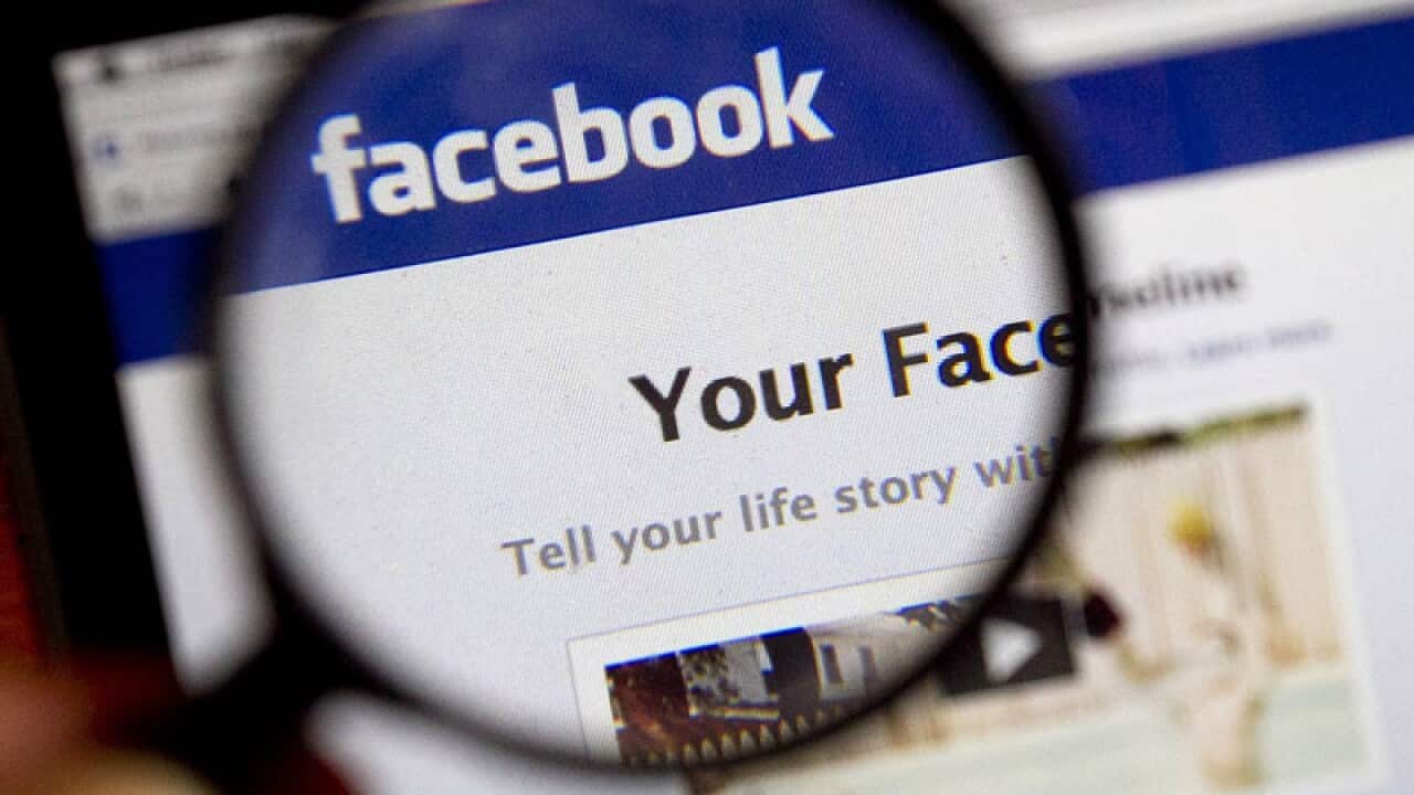Facebook or using other social media may not be linked to depression in teenagers, a study suggests.