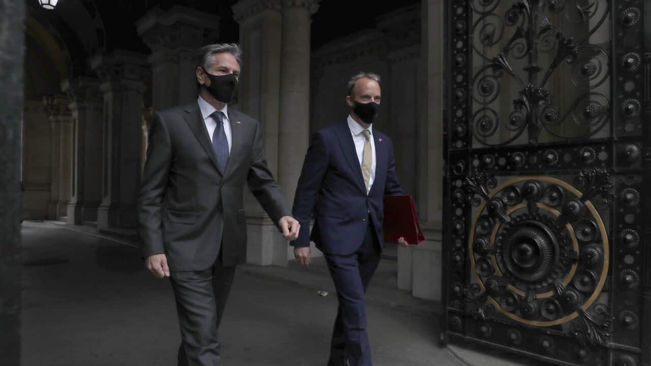 US Secretary of State Antony Blinken (L) with UK Foreign Secretary Dominic Raab