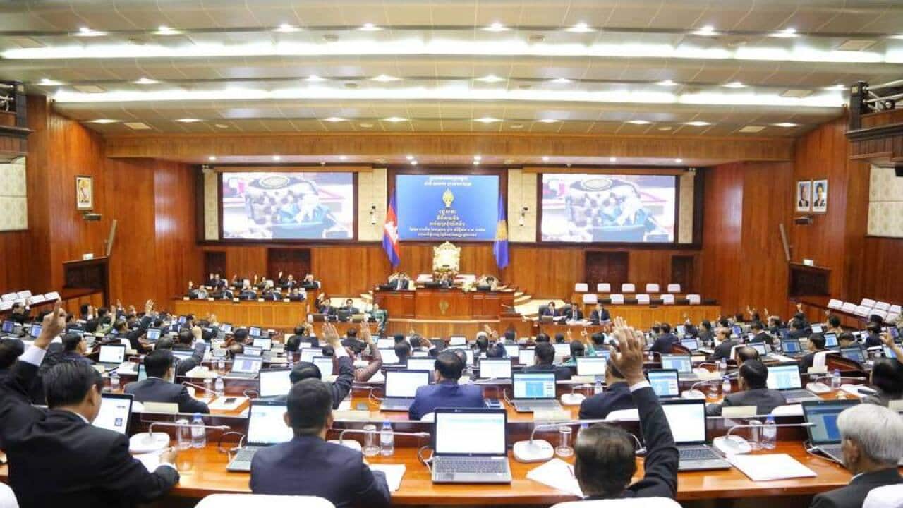 Cambodian parliamentarian in the meeting