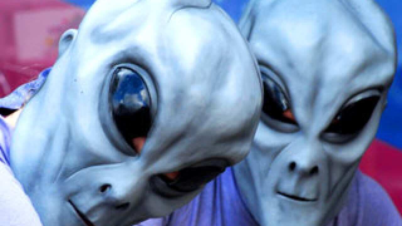 'Aliens' at Roswell (AAP)