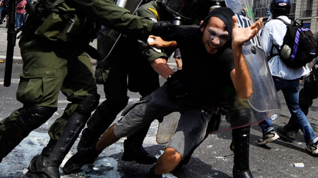 greece_riots_B_110629_getty_1729441543