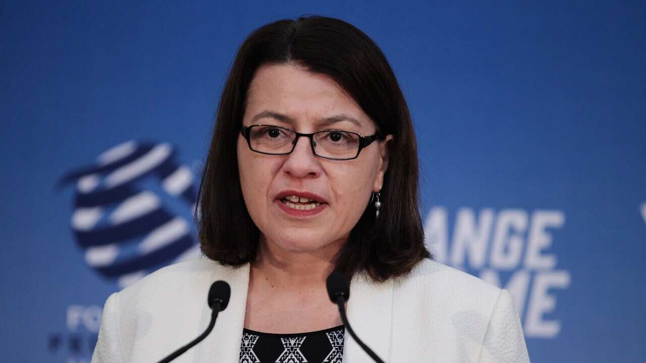 維州衛生廳長米卡科斯