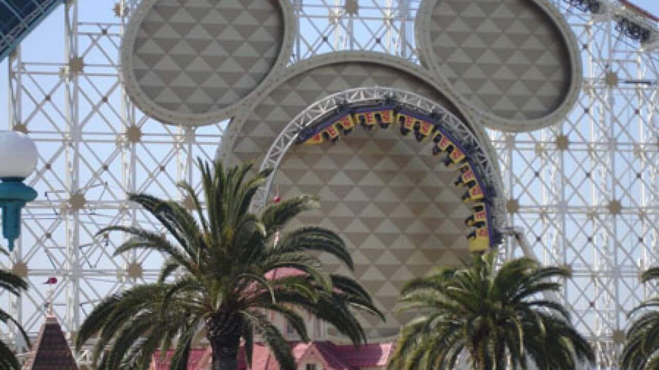 DisneyLand_L_aap_1352652988