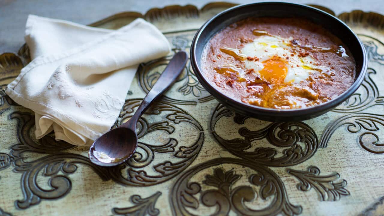 Garlic soup (sopa de ajo)
