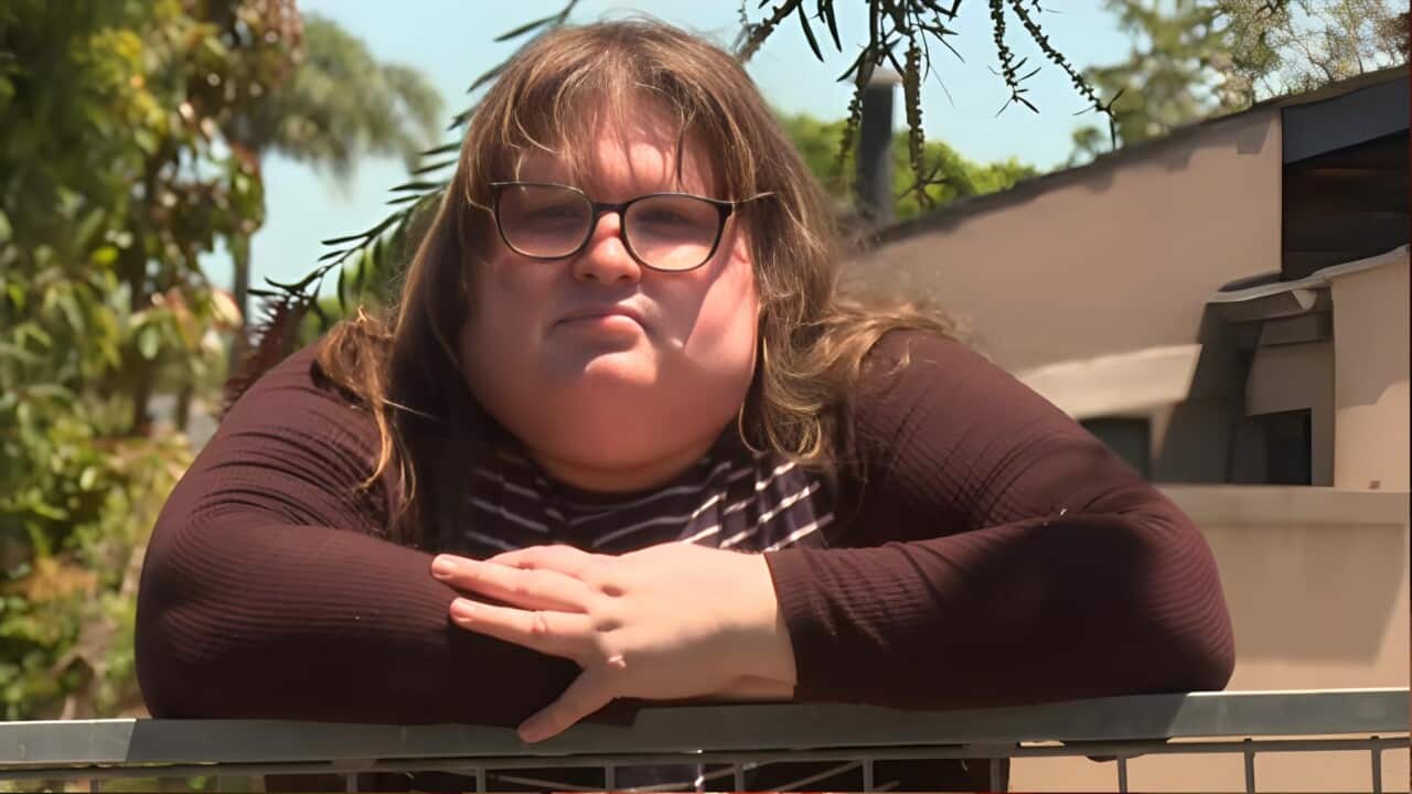 Robodebt victim Phoebe Autumn (SBS).jpg