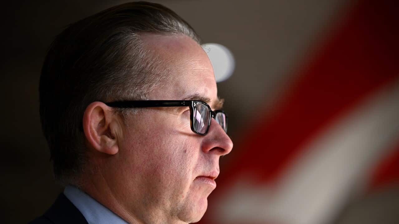 MELBOURNE AIRPORT QANTAS SKILLS PRESSER