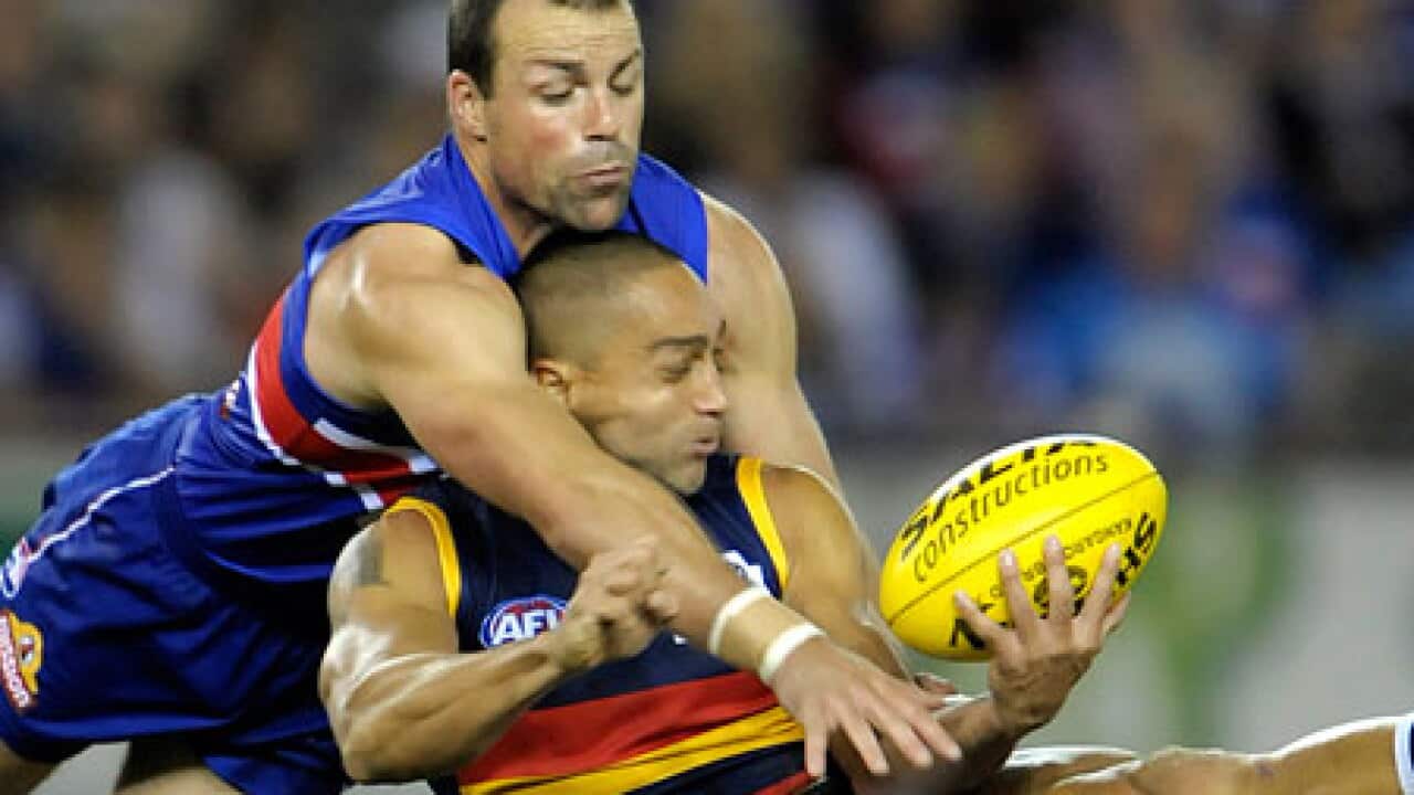Bulldogs_crows_afl_aap_L_1686735353