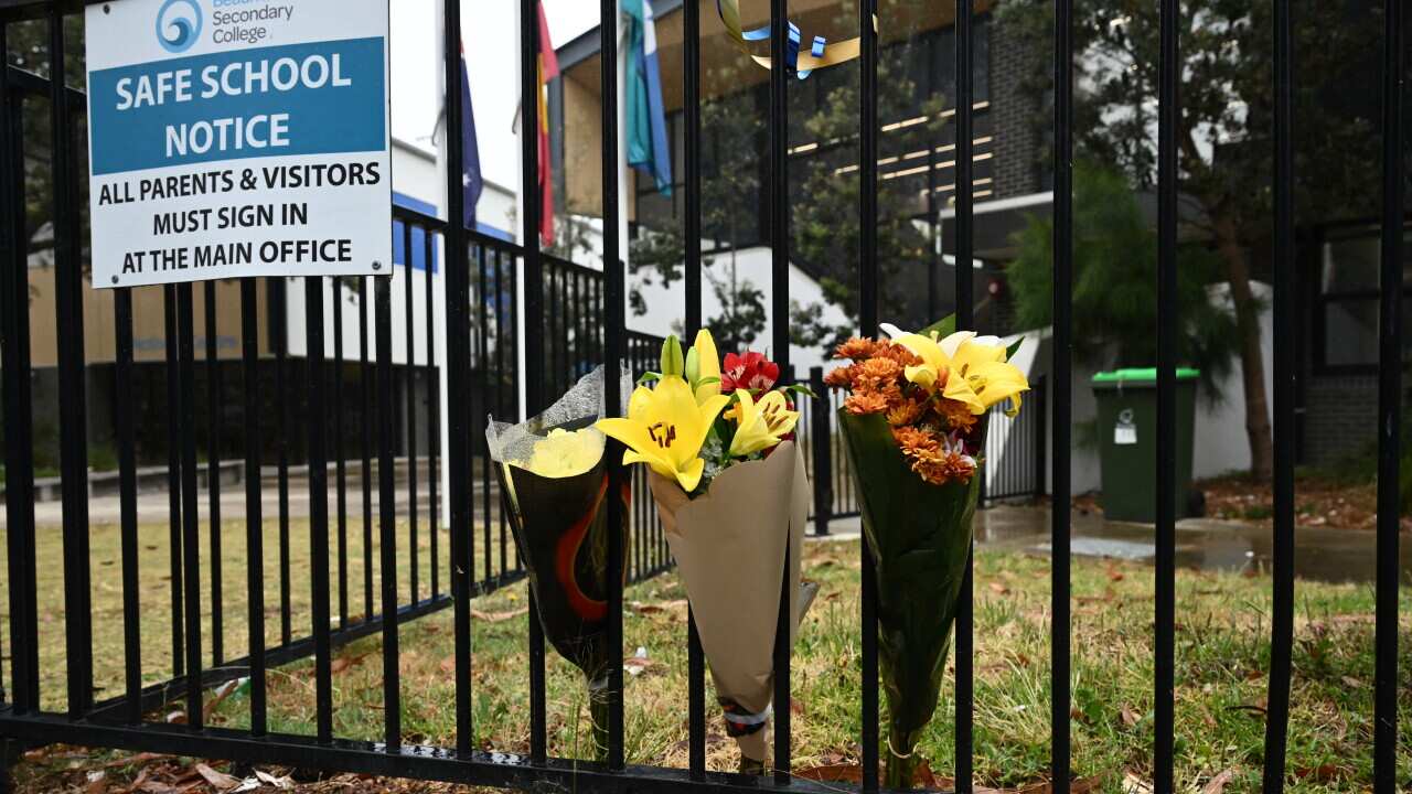 BACKPACKERS METHANOL POISONING LAOS TRIBUTES