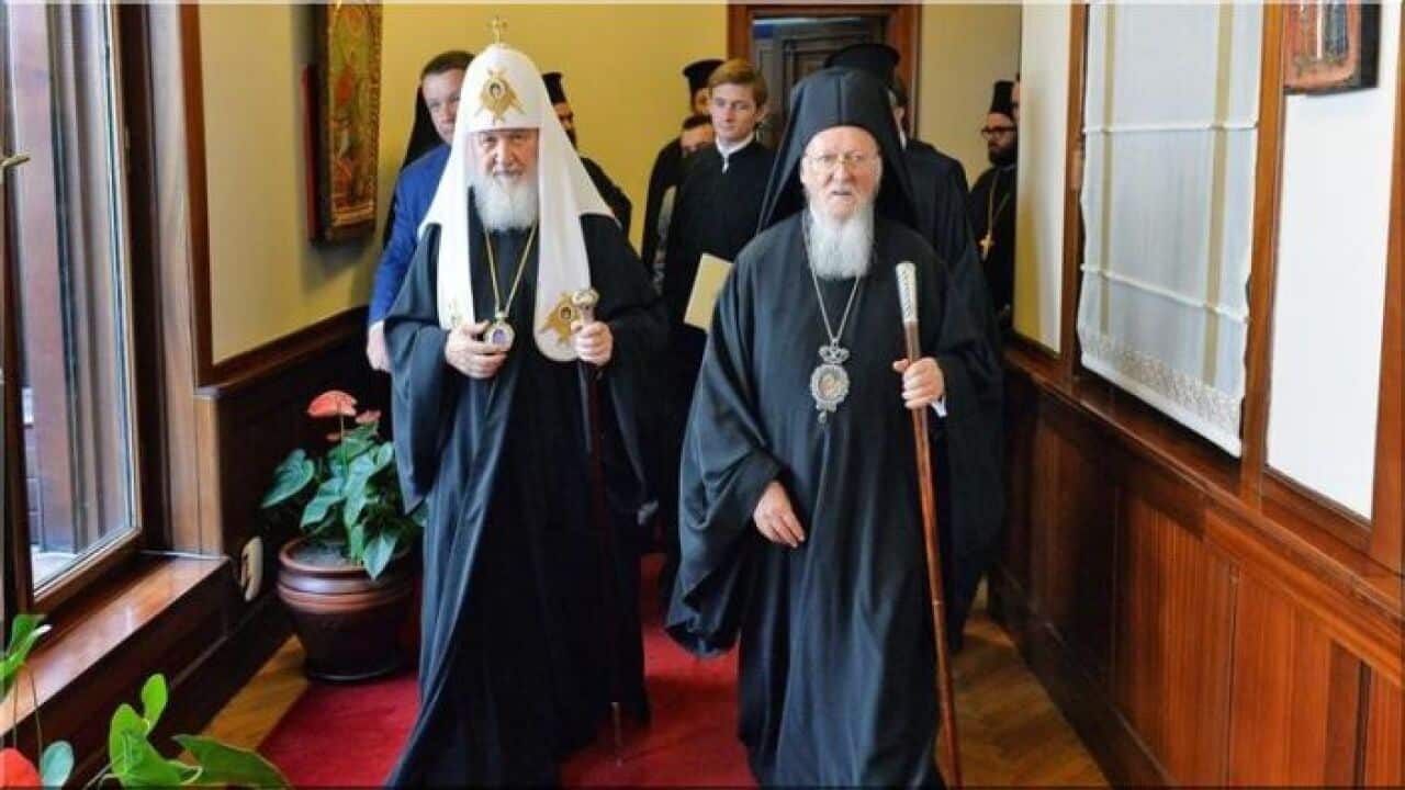 Руският (в ляво) и Вселенският патриарси Кирил и Вартоломей