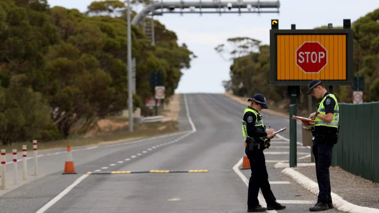 South Australian Police stopping vehicles near the SA border 5kms east of Pinnaroo, South Australia