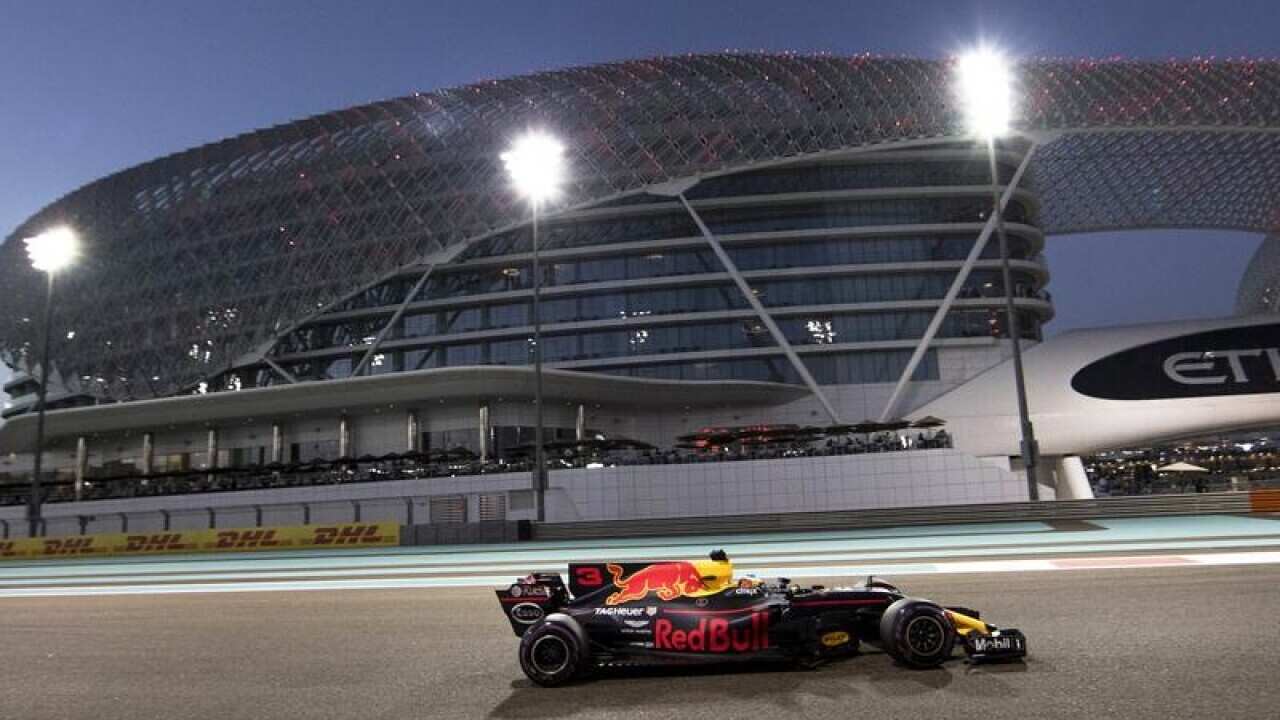 Daniel Ricciardo in action during second practice Abu Dhabi.
