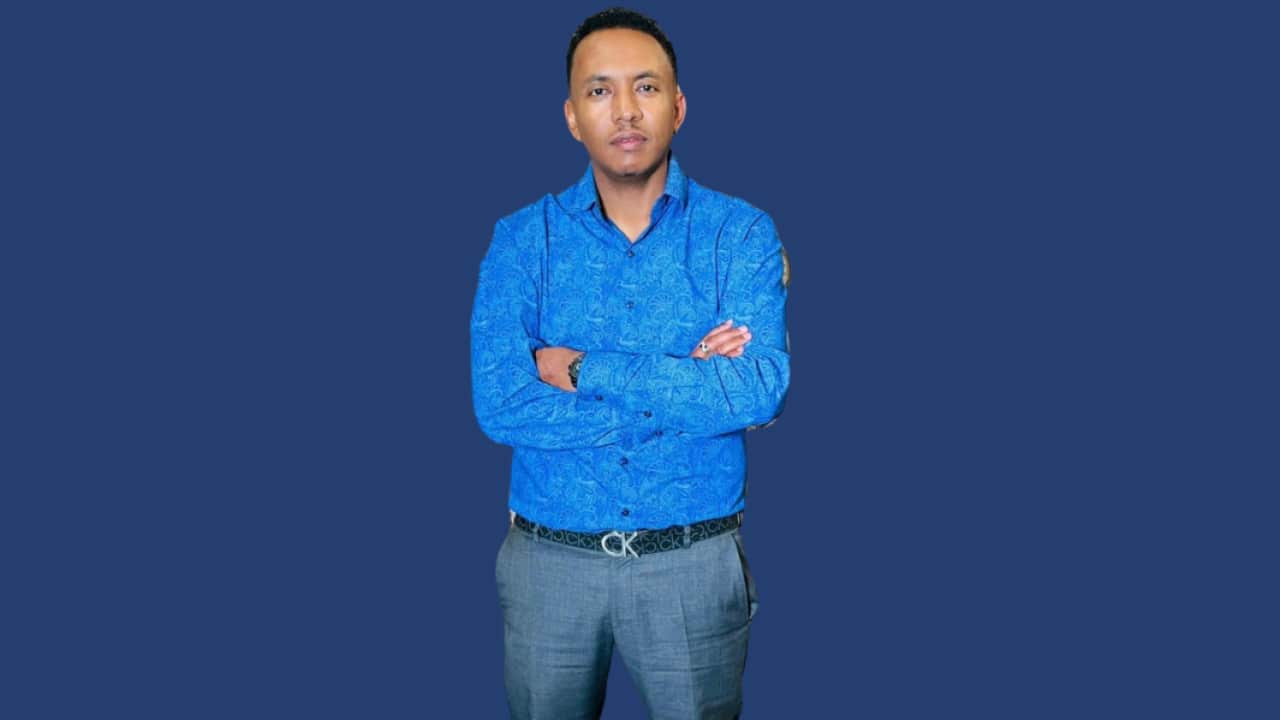 Pastor Henok Alemayehu I .png
