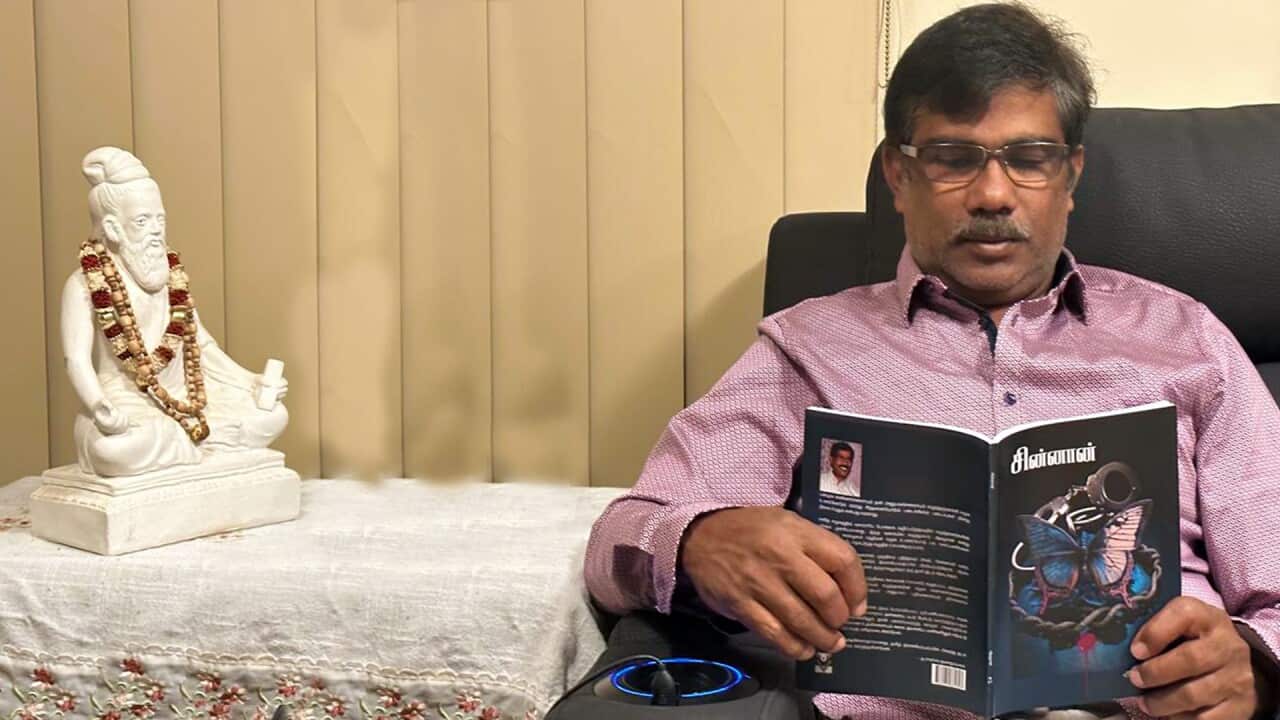 Avooran - Shanmugam Chandran with his new novel, Chinnaan
