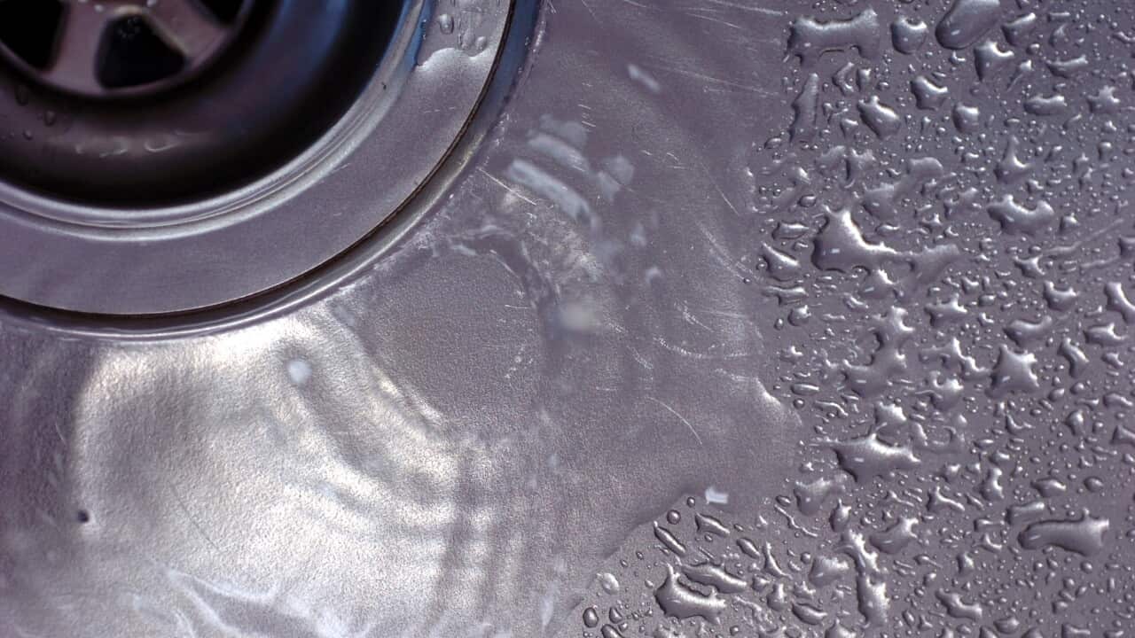 Generic image of a leaking tap in Melbourne, Thursday, Jan. 4, 2007. Water usage by Victorian public servants has jumped dramatically as the state struggles under water restrictions. (AAP Image/Joe Castro) NO ARCHIVING