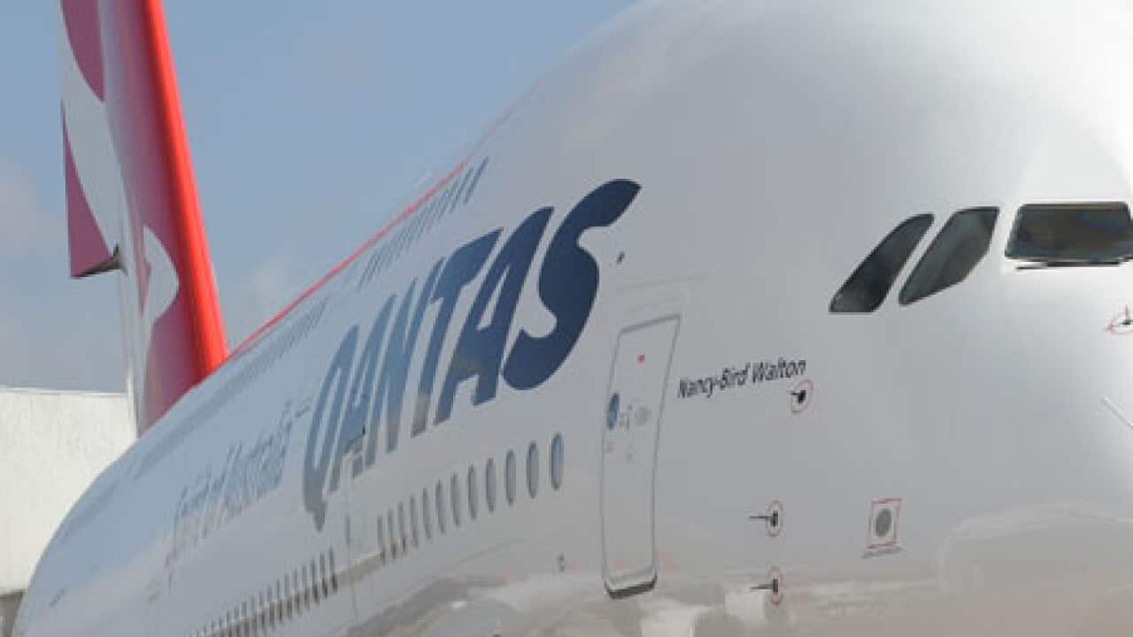 QANTAS_AAP_AAP_100422_L_885409716