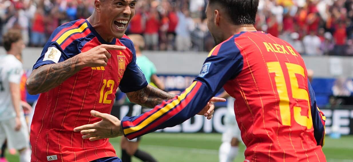 WATCH: Pedro Porro header helps Spain breeze past Austria and into the World Cup Round of 16