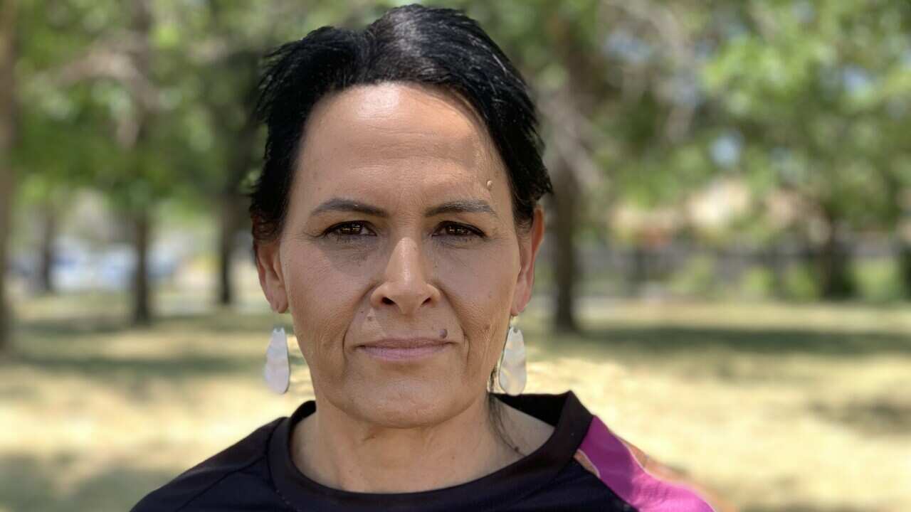 Chanel Webb, a Wiradjuri and Ngunnawal woman, works at Winnunga Nimmityjah Aboriginal Health Centre where she supports people wanting to quit smoking.
