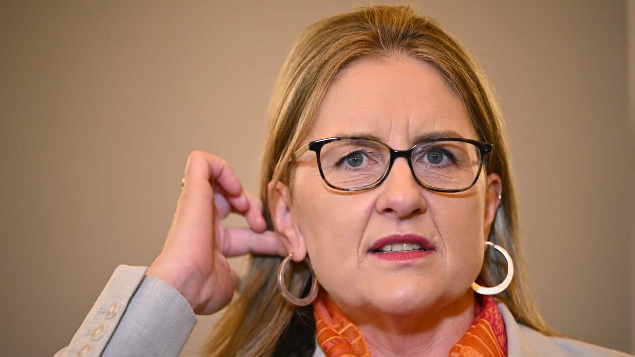 VICTORIAN PARLIAMENT SITTING