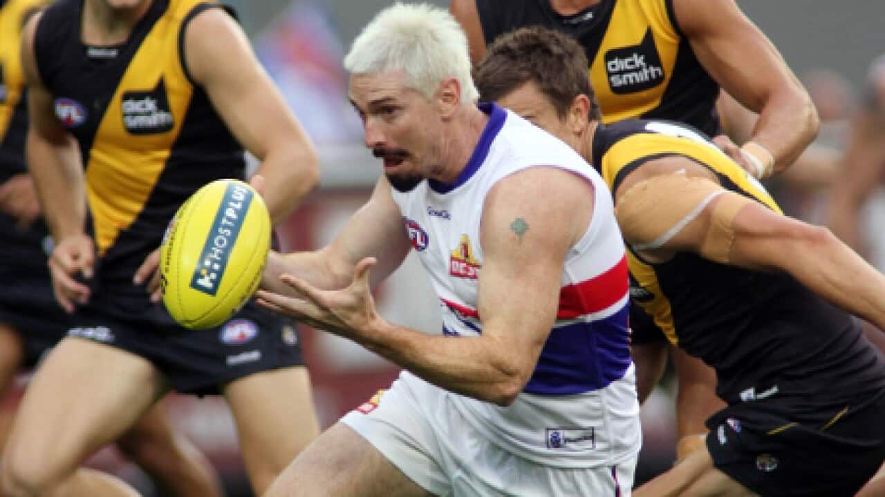 bulldogs_akermanis_b_100405_aap_1580526689