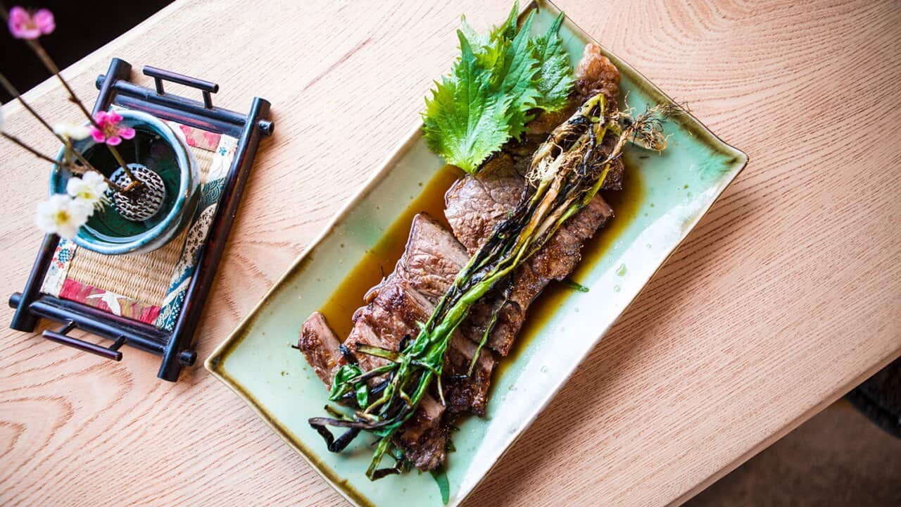 Steak in apple sauce