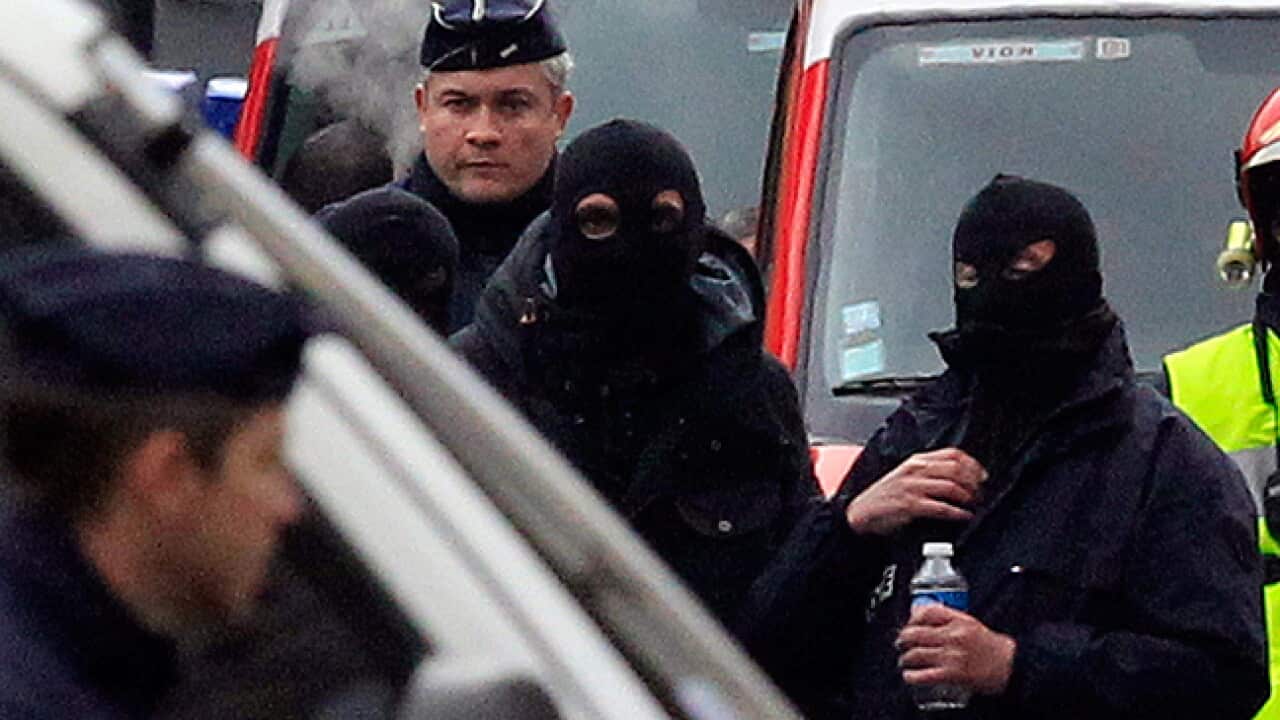 france_siege_tolouse_L_120322_aap_410899207