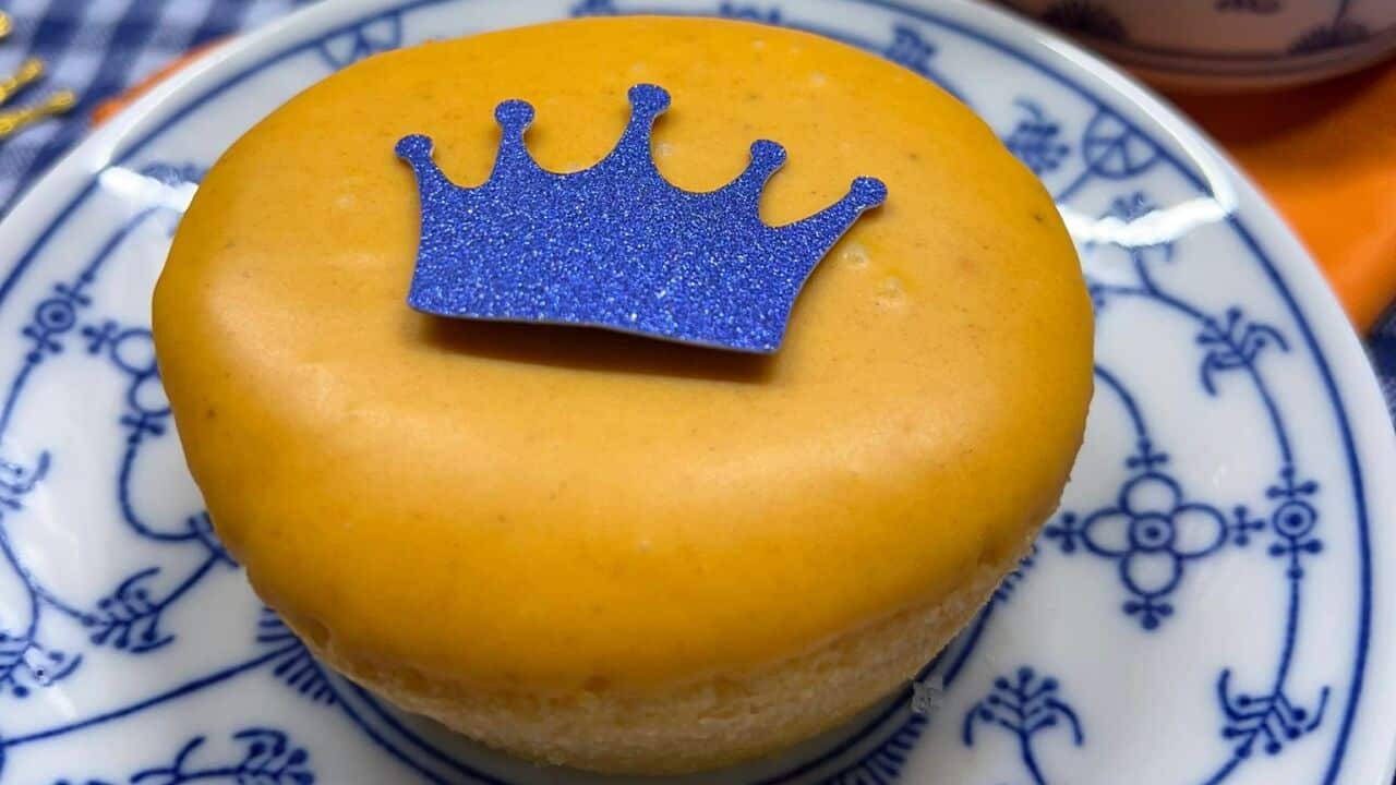 Een vrolijke Koningsdag versie van de roze koek