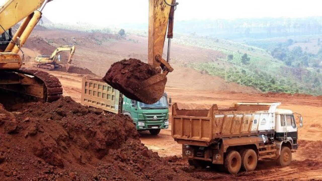 Khai thác quặng bô xít ở Tân Rai (huyện Bảo Lâm, tỉnh Lâm Đồng).jpg
